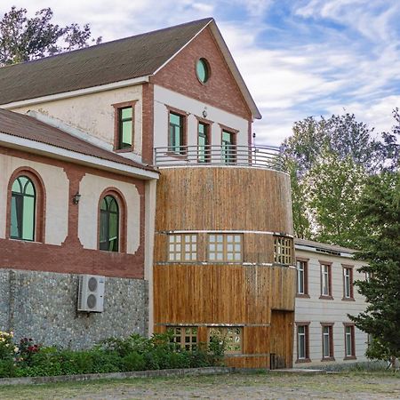 Chabiant Guesthouse Chateau Monolit Ikinci Yeniyol 外观 照片