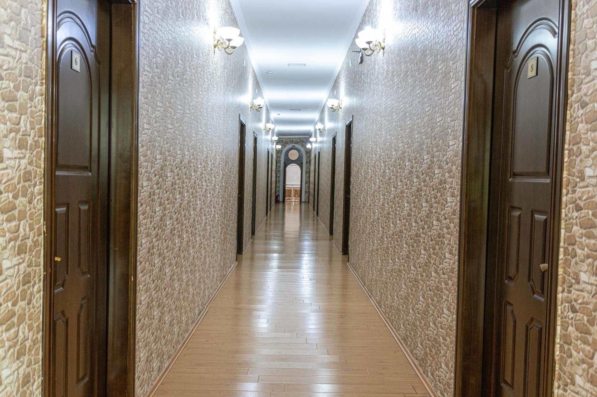 Chabiant Guesthouse Chateau Monolit Ikinci Yeniyol 外观 照片