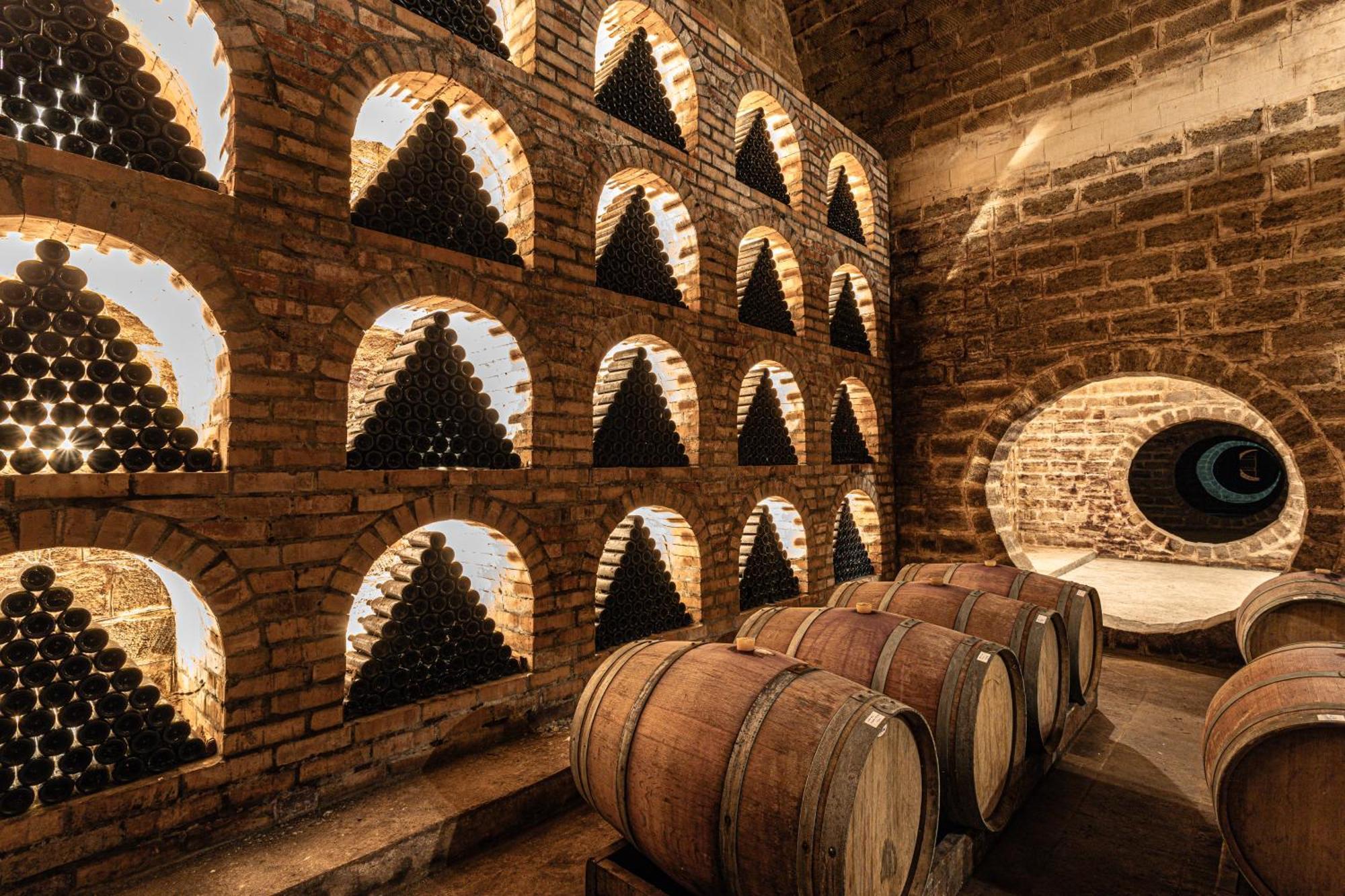 Chabiant Guesthouse Chateau Monolit Ikinci Yeniyol 外观 照片