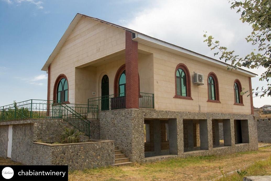 Chabiant Guesthouse Chateau Monolit Ikinci Yeniyol 外观 照片